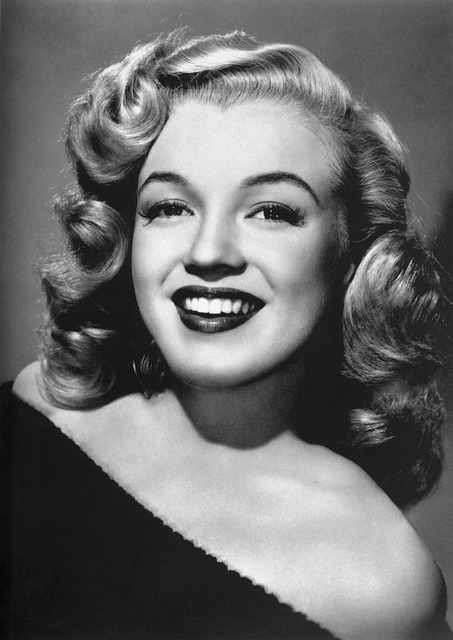 Herečka Marilyn Monroe.jpg